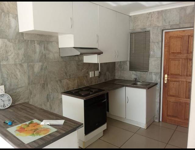 2 BEDROOM APARTMENT FOR SALE IN NORTHCLIFF